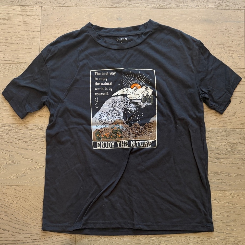 Black Graphic 'Enjoy The Nature' Short Sleeve Tee